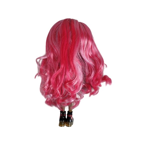 Rainbow High Daria Roselyn Doll Series 3 Original Clothing Pink Hair 11 PCS MGA - Picture 7 of 10